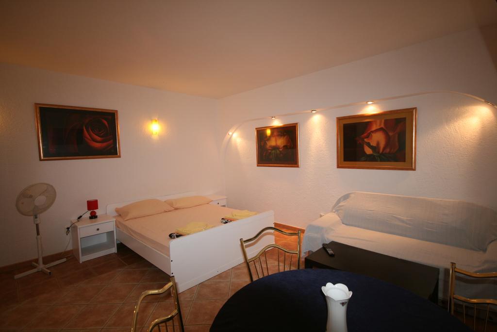 Apartments Agape Crikvenica Exterior foto